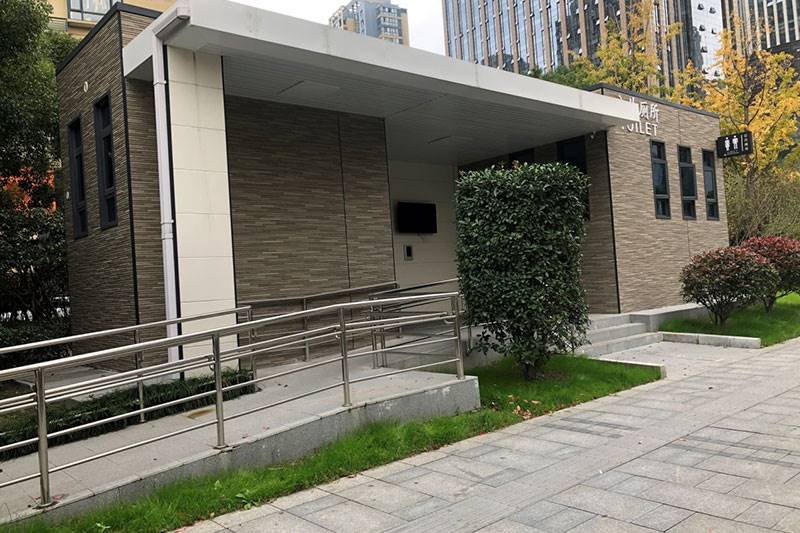 Public Toilet near Minhe Rd., Hangzhou, Zhejiang Province (in eastern China)
